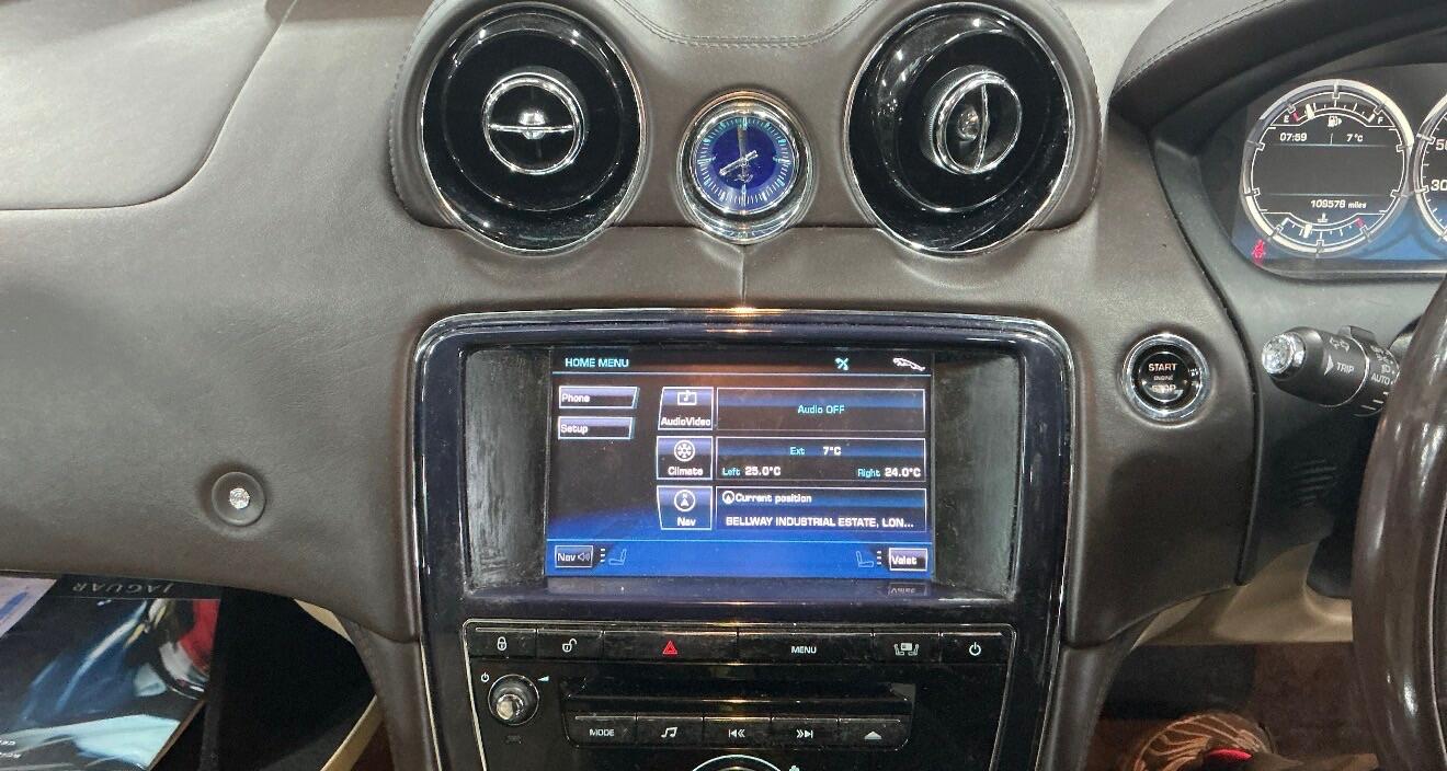 Used Jaguar XJ 2010 for sale - 77783616: Photo 9