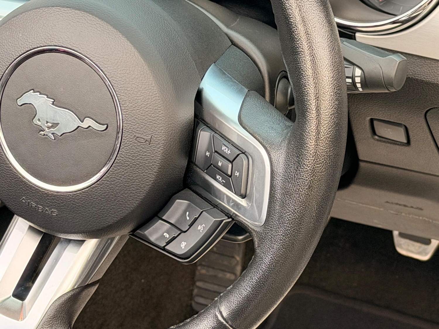 Used Ford Mustang 2017 for sale - 77131188: Photo 33