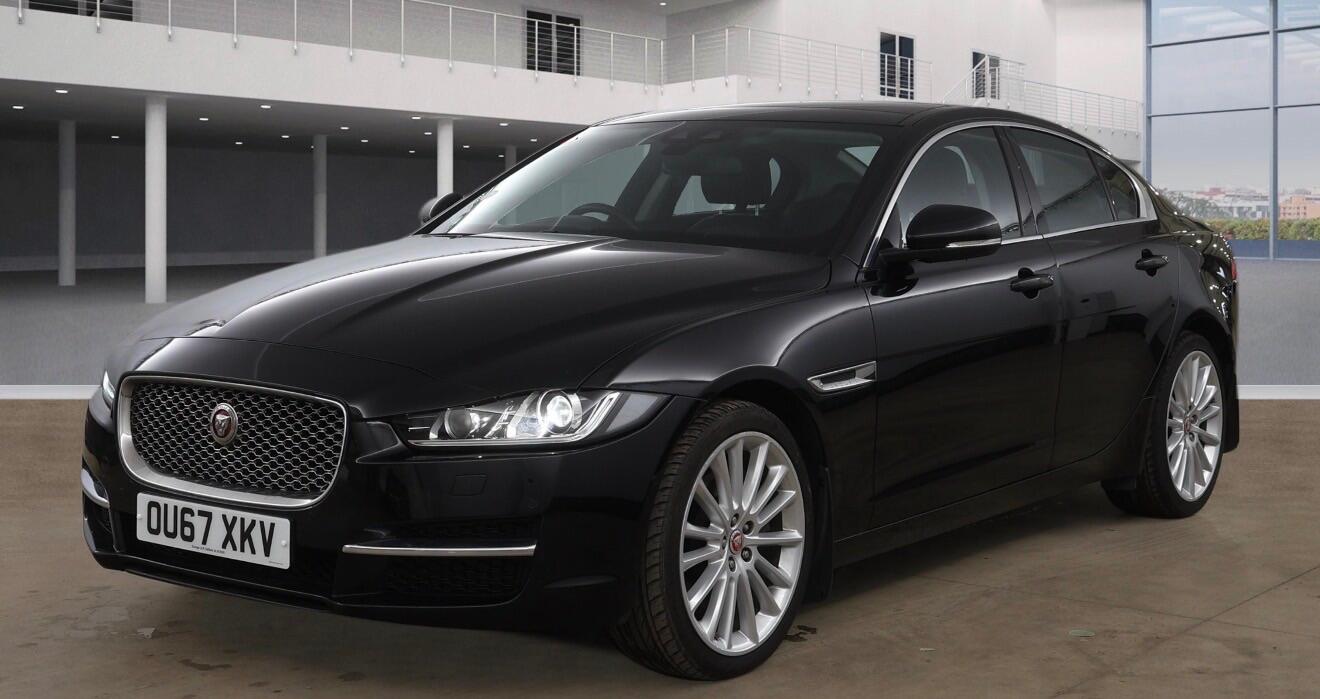 Used Jaguar XE for sale - 77853285: Photo 2