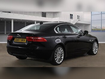 Used Jaguar XE 2017 for sale - 77853285: Photo