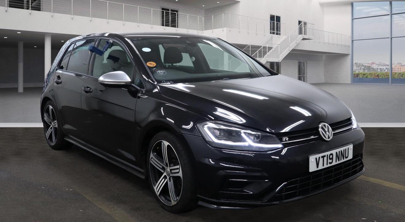 Used Volkswagen Golf 2019 for sale - 76592247: Photo 1