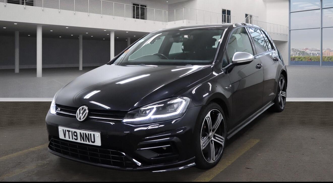 Used Volkswagen Golf 2019 for sale - 76592247: Photo 2
