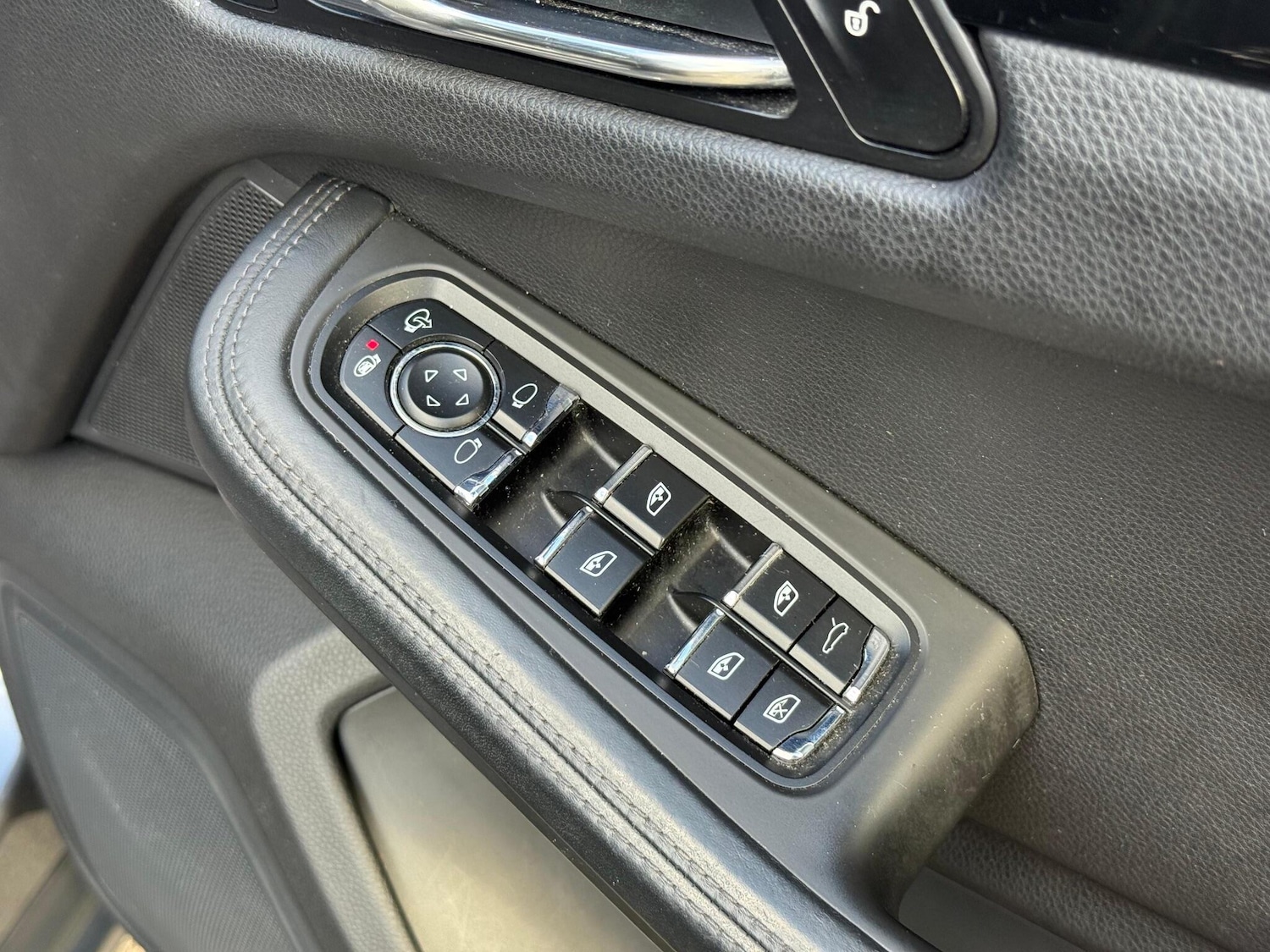 Used Porsche Macan 2014 for sale - 76282702: Photo 23