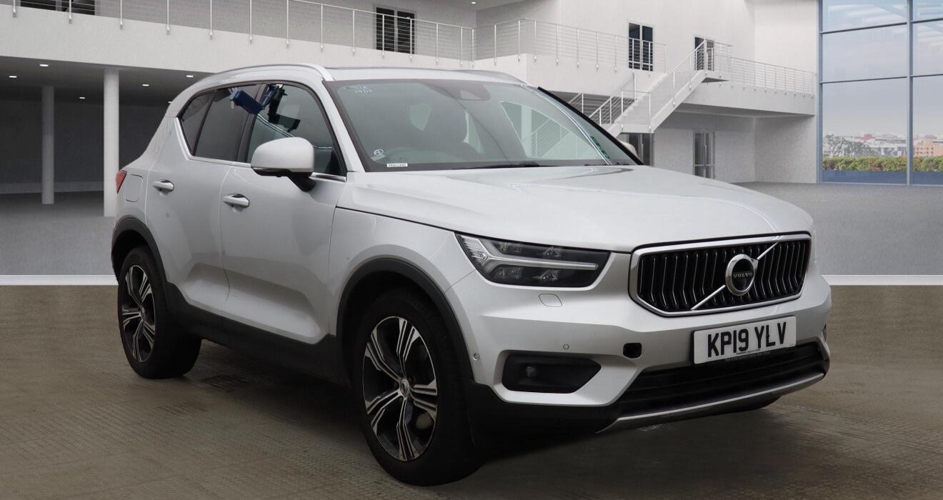 Used Volvo XC40 2019 for sale - 76349569: Photo 2