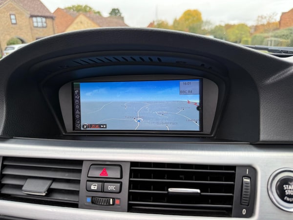 Used BMW 3 Series 2010 for sale - 76251130: Photo 29
