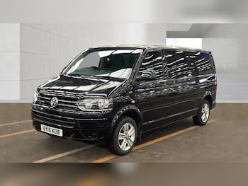 Used Volkswagen Transporter Shuttle 2015 for sale - 78902331: Photo