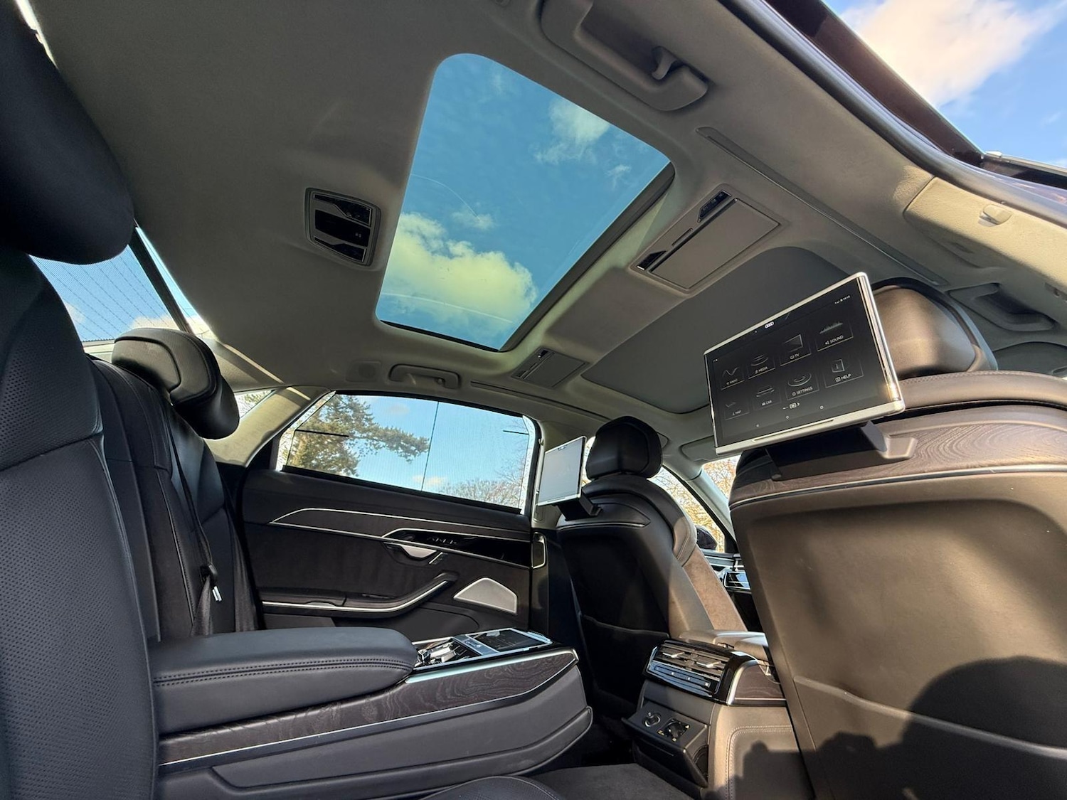 Used Audi A8 2017 for sale - 77267650: Photo 27