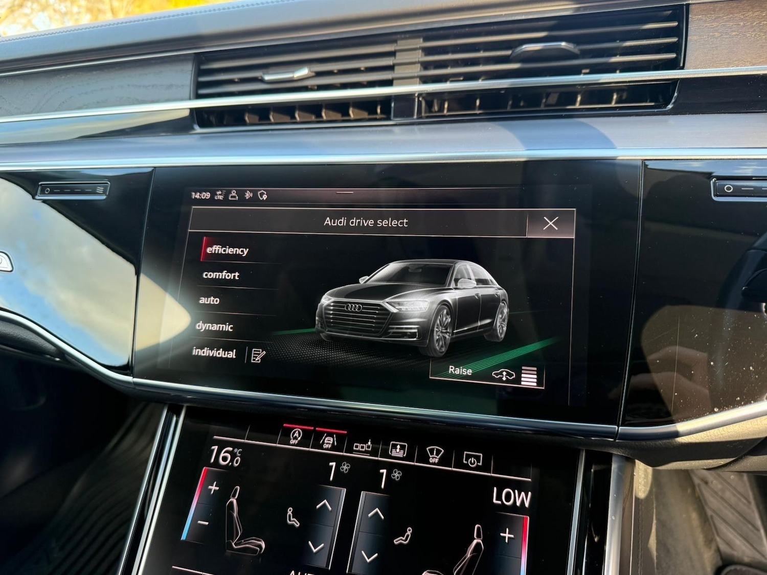 Used Audi A8 2017 for sale - 77267650: Photo 41