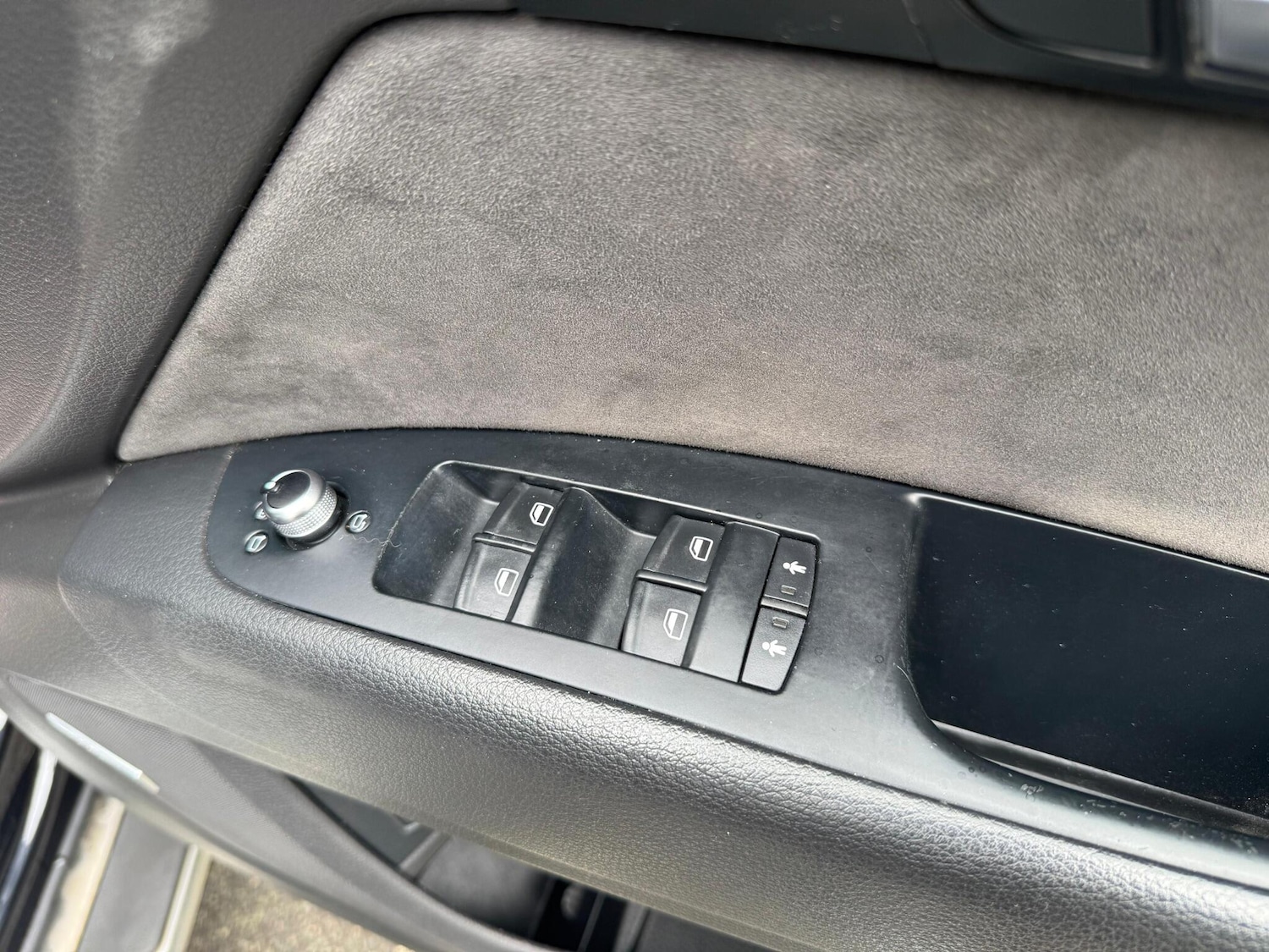 Used Audi Q7 2009 for sale - 75808918: Photo 20