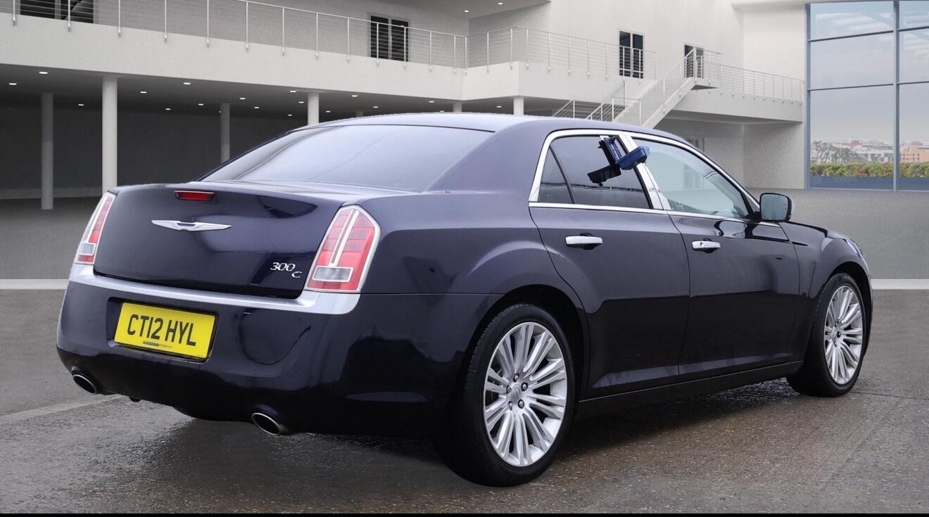 Used Chrysler 300C 2012 for sale - 76743160: Photo 3