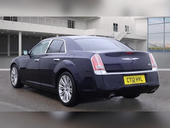Used Chrysler 300C 2012 for sale - 76743160: Photo