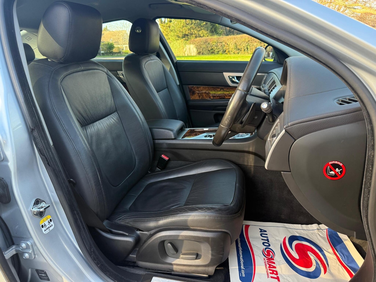 Used Jaguar XF 2010 for sale - 77351868: Photo 11