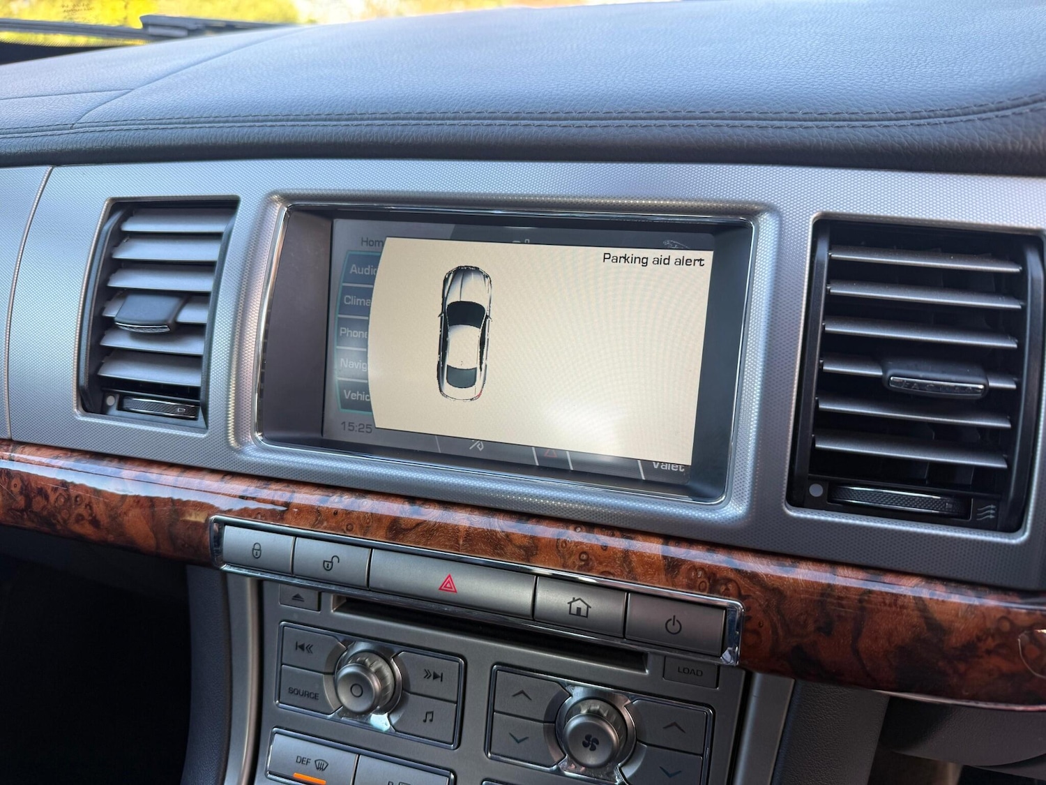 Used Jaguar XF 2010 for sale - 77351868: Photo 29