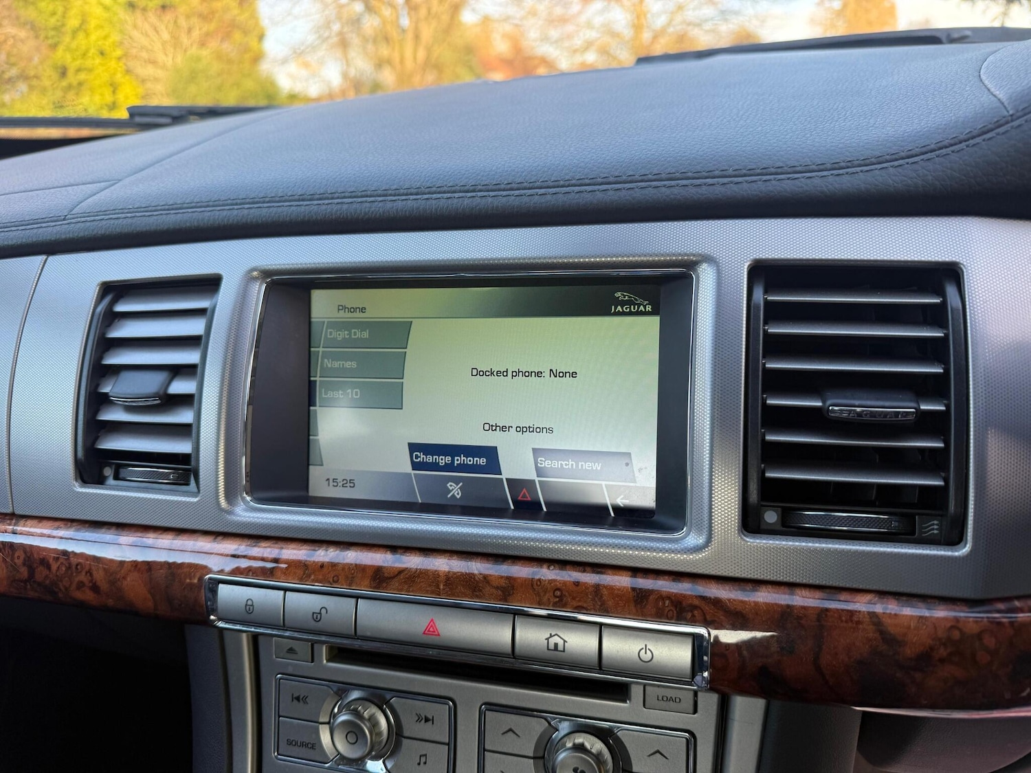 Used Jaguar XF 2010 for sale - 77351868: Photo 30