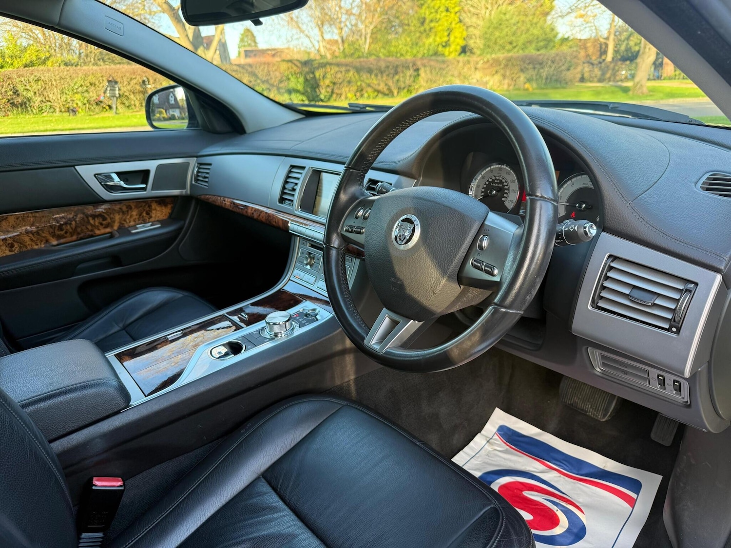 Used Jaguar XF 2010 for sale - 77351868: Photo 31