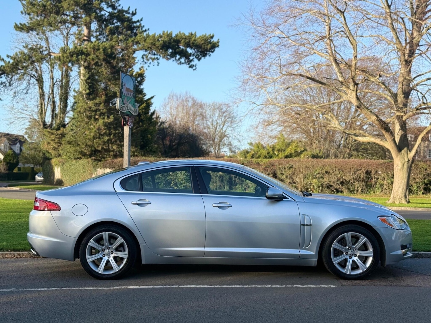 Used Jaguar XF 2010 for sale - 77351868: Photo 5