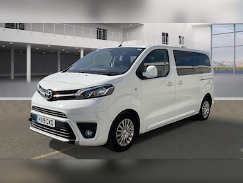 Used Toyota PROACE CITY Verso 2019 for sale - 76059813: Photo