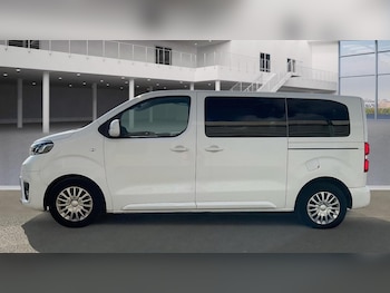 Used Toyota PROACE CITY Verso 2019 for sale - 76059813: Photo