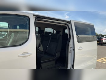 Used Toyota PROACE CITY Verso 2019 for sale - 76059813: Photo