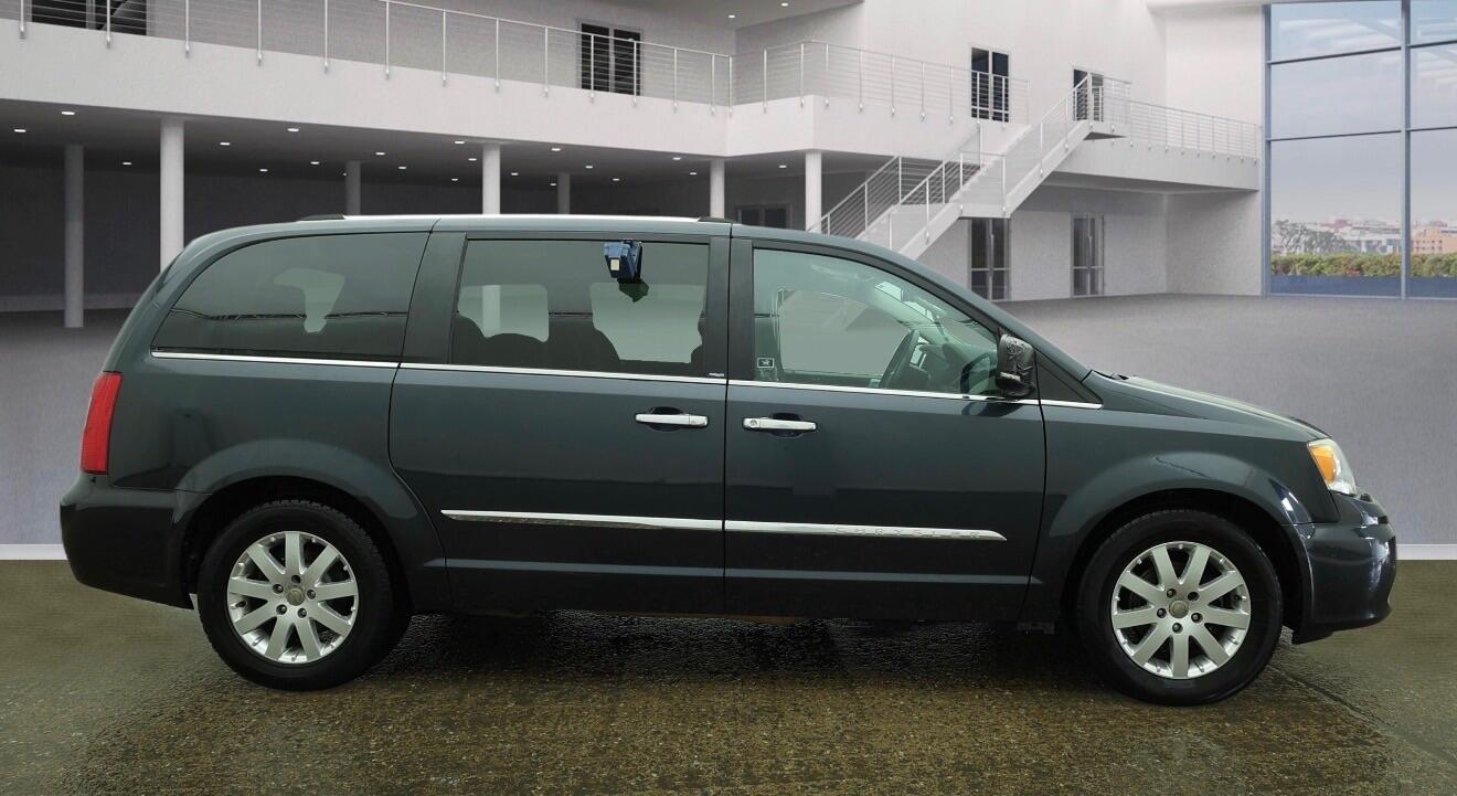 Used Chrysler Grand Voyager 2014 for sale - 77882765: Photo 5