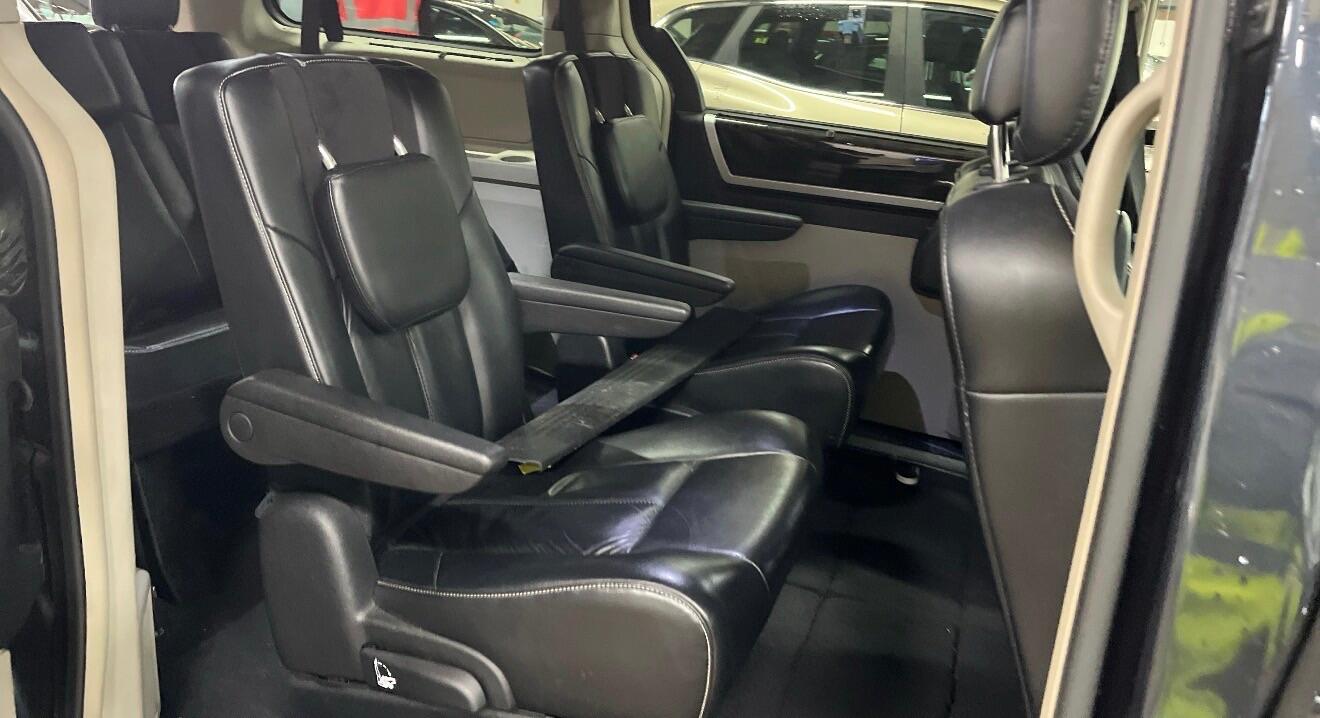 Used Chrysler Grand Voyager 2014 for sale - 77882765: Photo 8