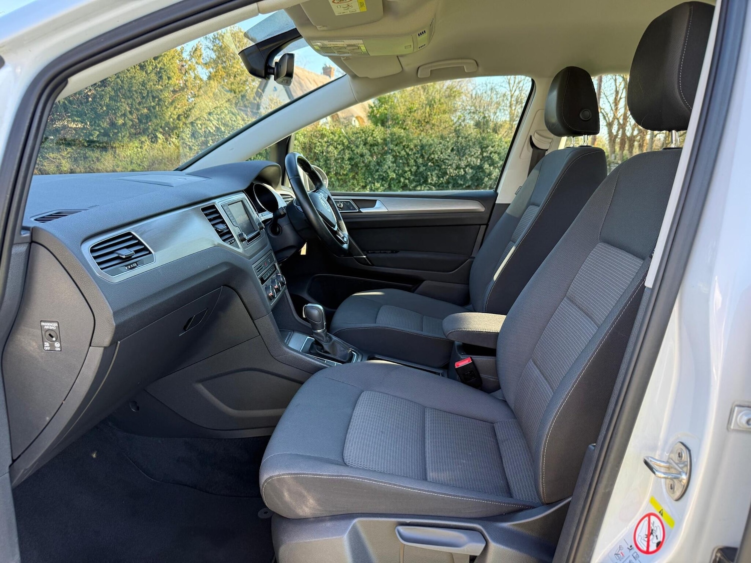 Used Volkswagen Golf SV 2017 for sale - 77646252: Photo 11