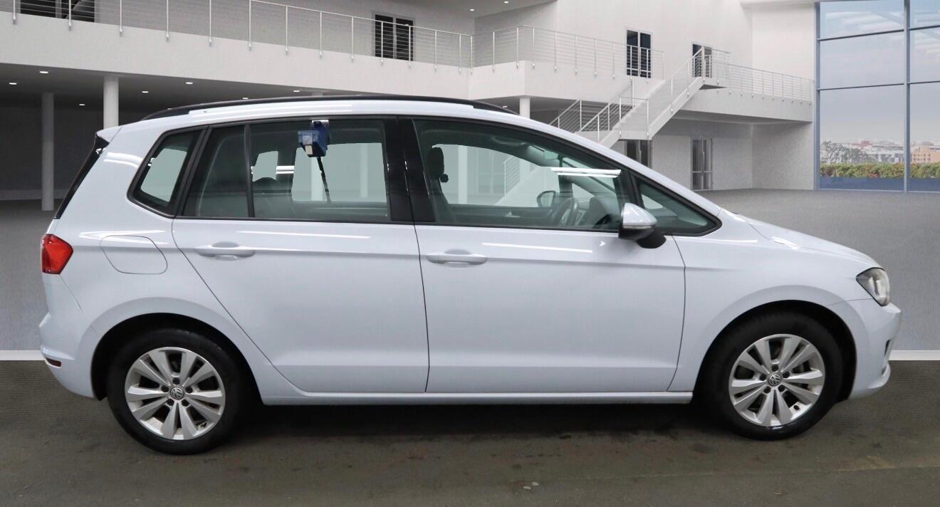 Used Volkswagen Golf SV 2017 for sale - 77646252: Photo 3