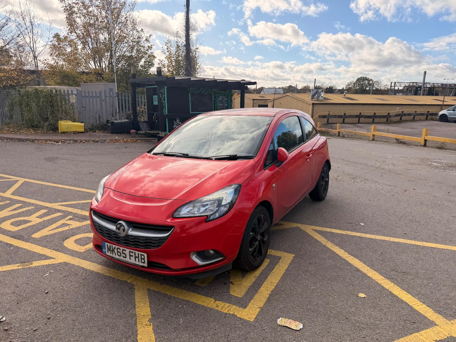 Used Vauxhall Corsa 2015 for sale - 76440799: Photo 2