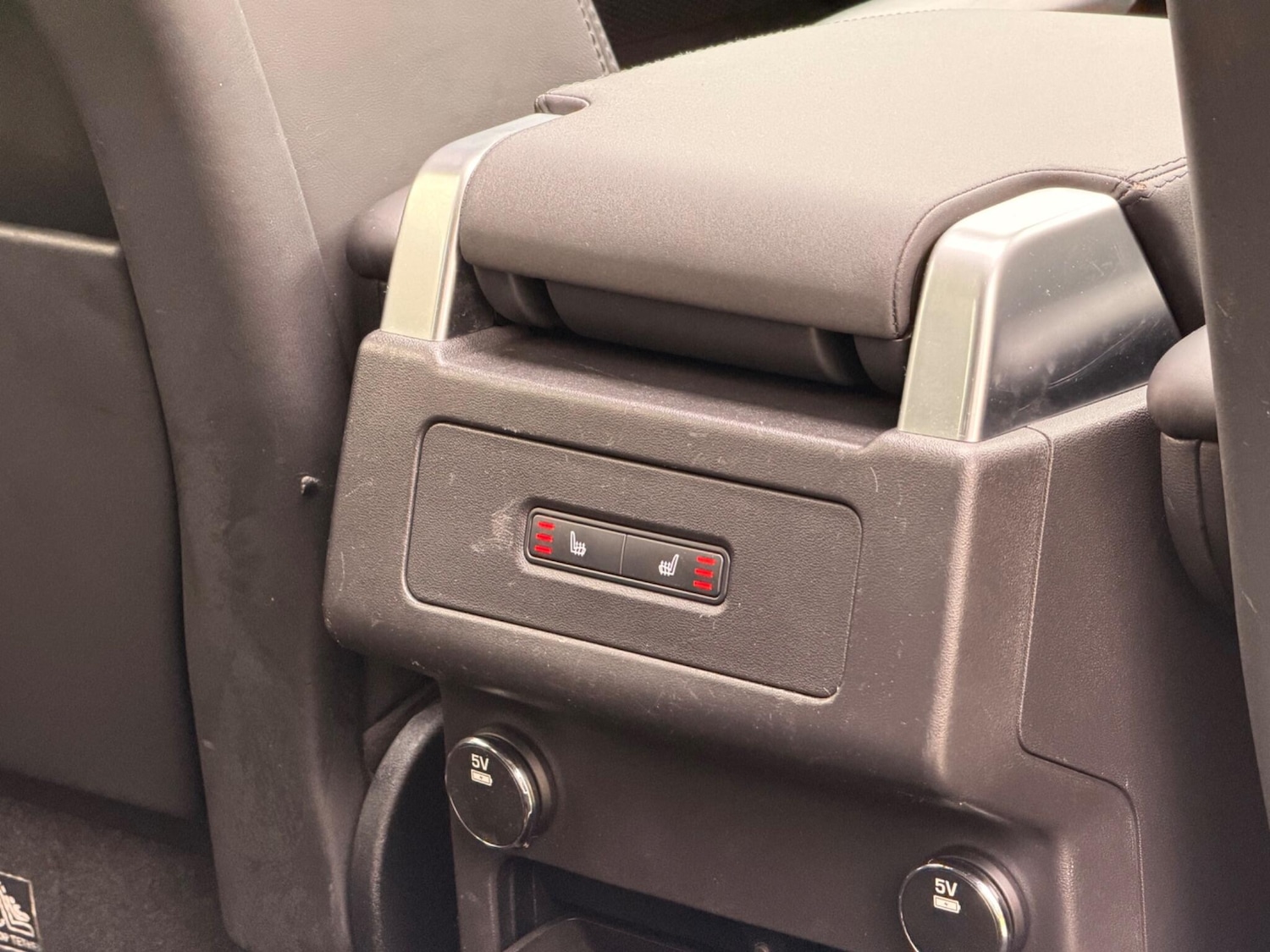 Used Land Rover Discovery 2017 for sale - 78006528: Photo 30