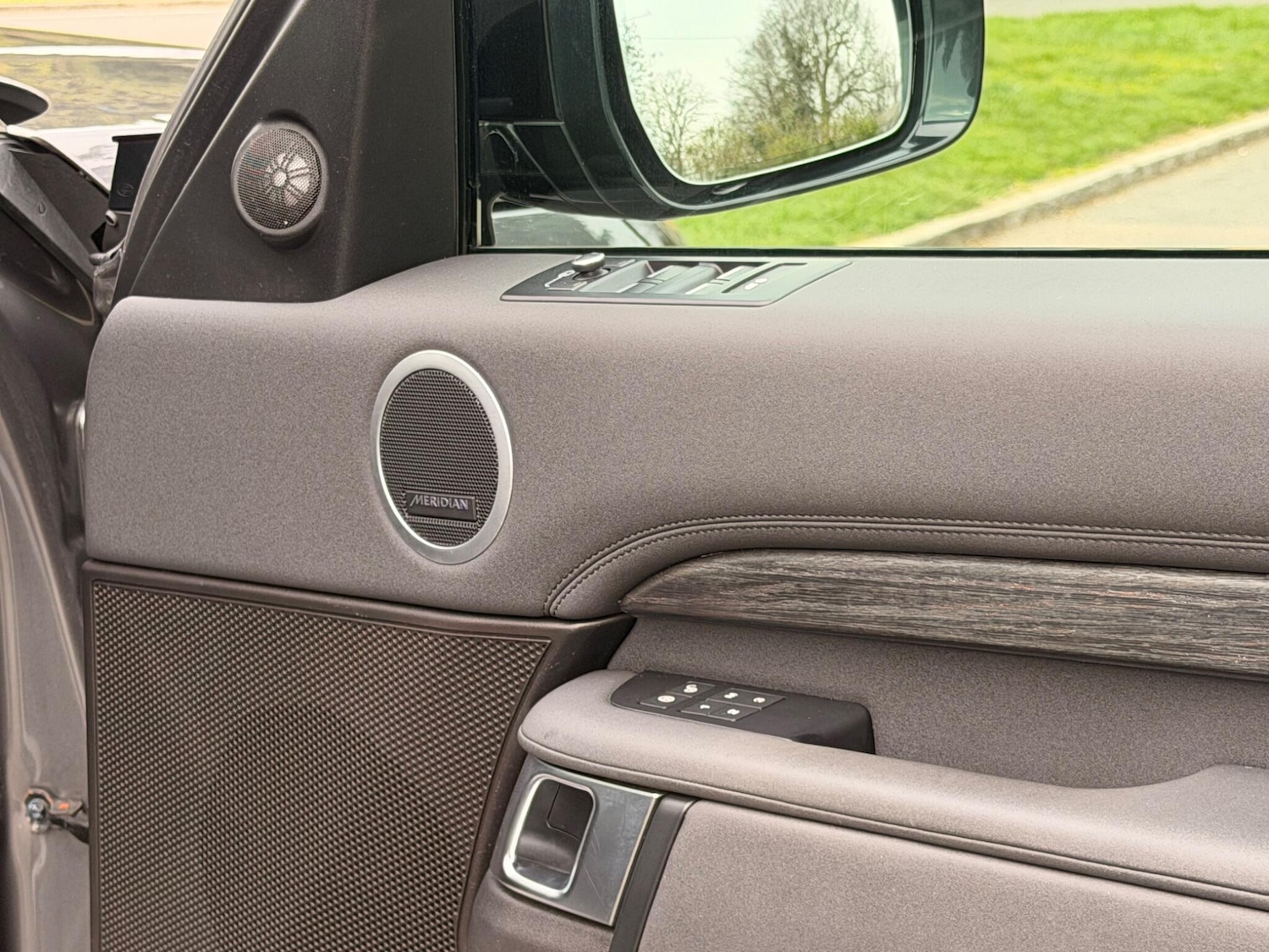 Used Land Rover Discovery 2017 for sale - 78006528: Photo 33