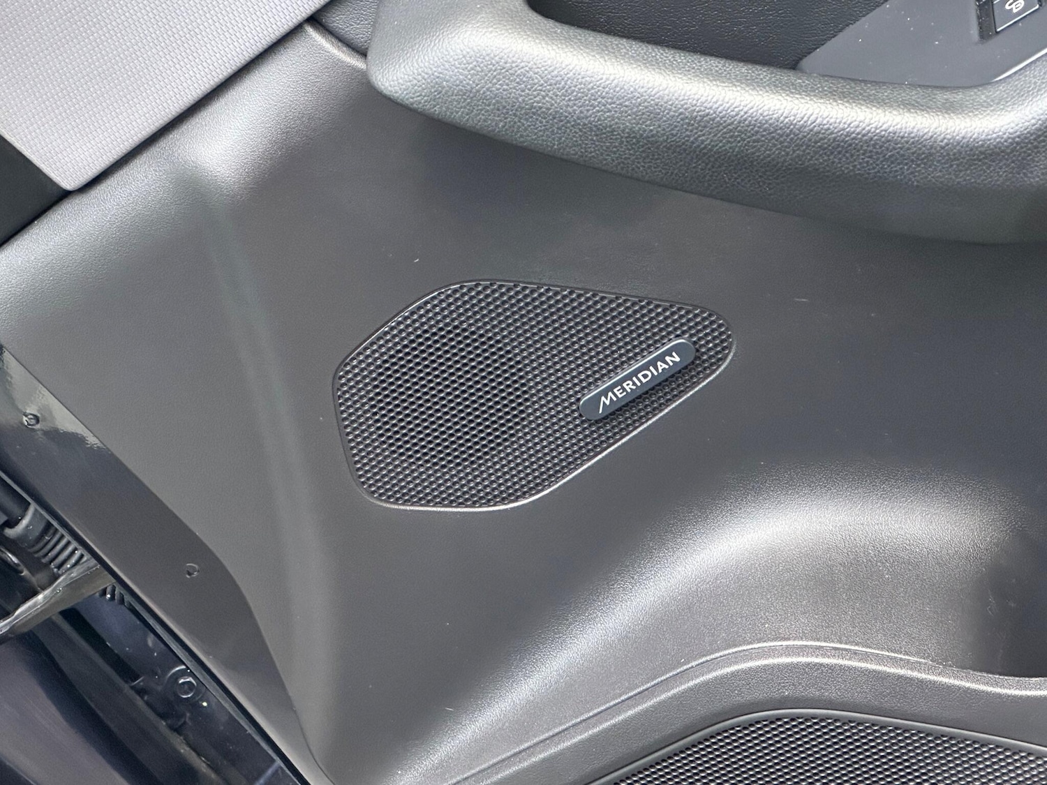 Used Jaguar F-Pace 2017 for sale - 76991910: Photo 22