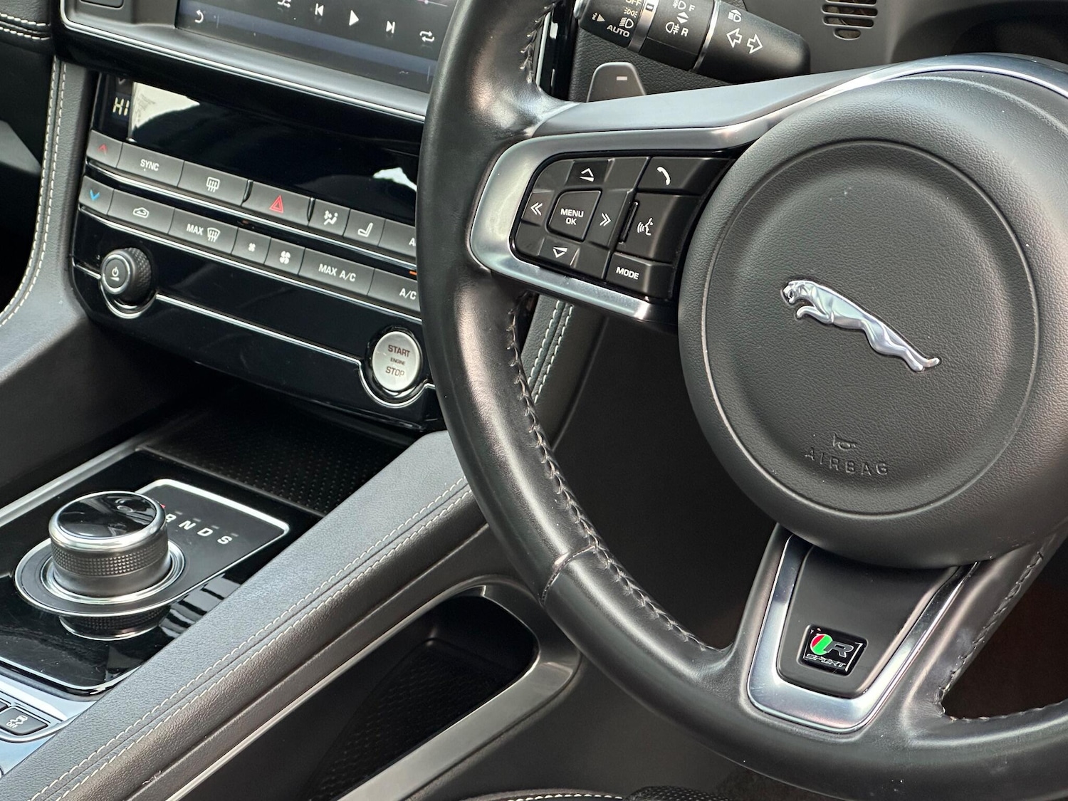 Used Jaguar F-Pace 2017 for sale - 76991910: Photo 25