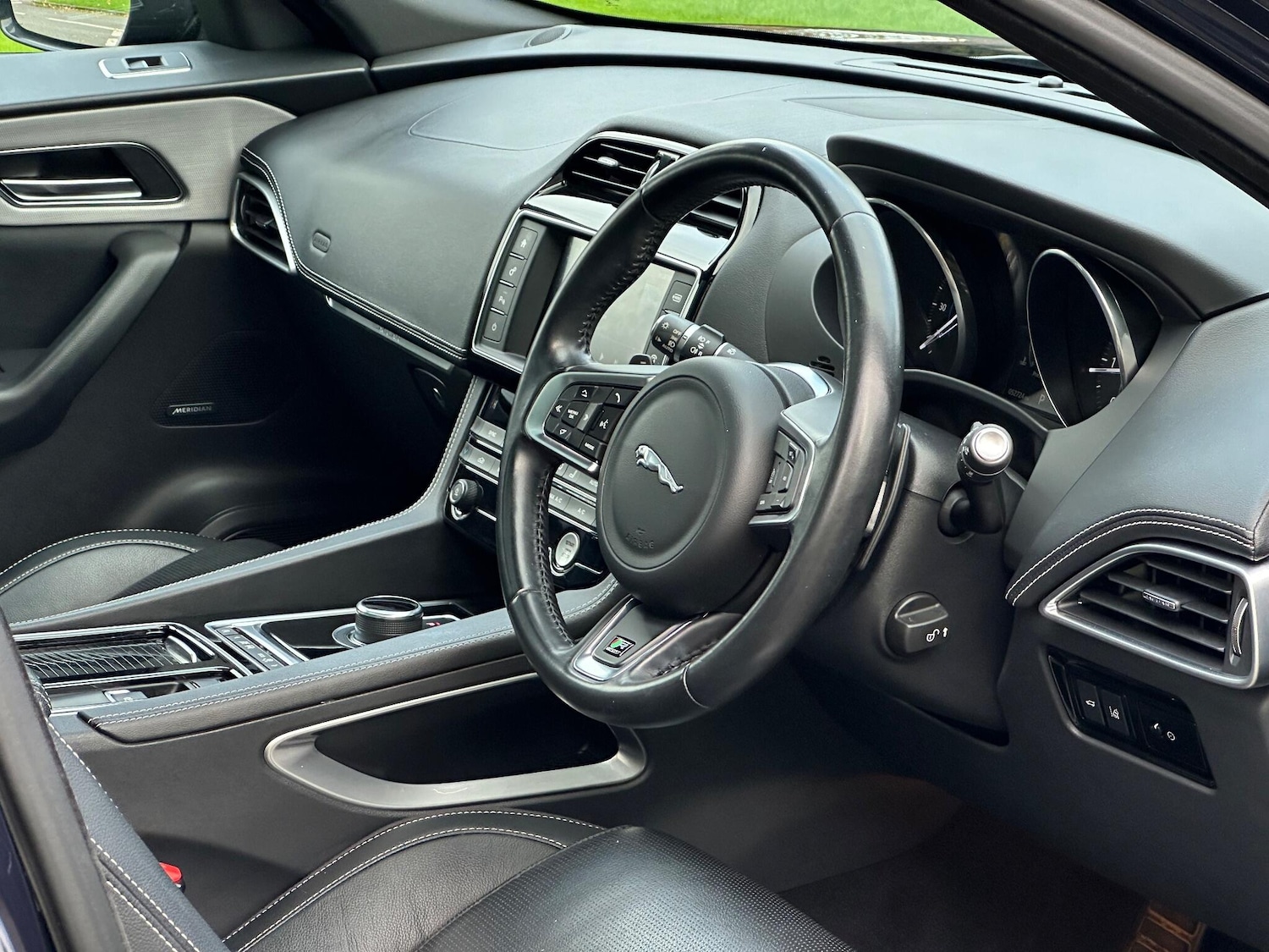 Used Jaguar F-Pace 2017 for sale - 76991910: Photo 29