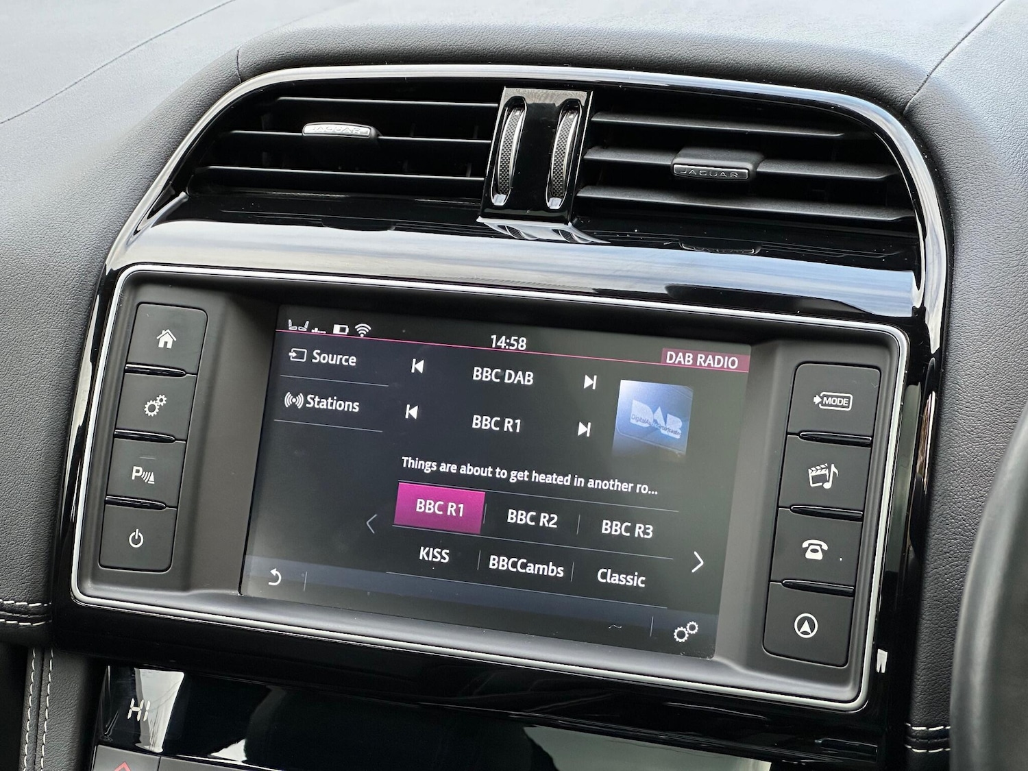 Used Jaguar F-Pace 2017 for sale - 76991910: Photo 33