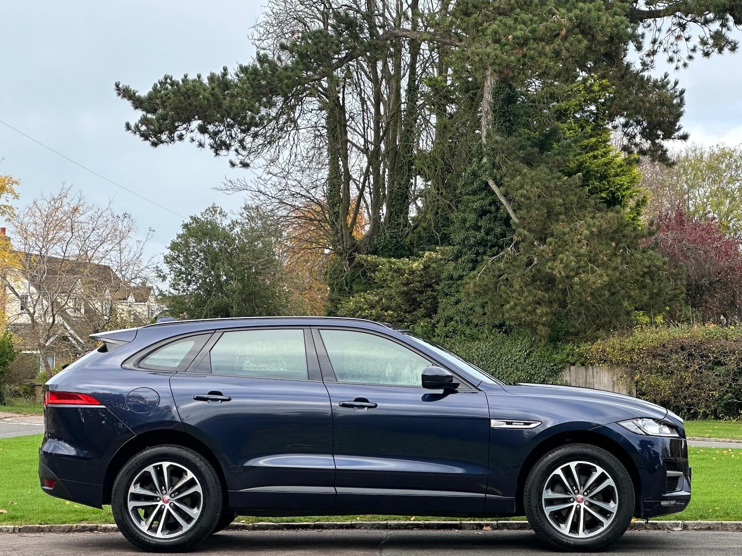 Used Jaguar F-Pace 2017 for sale - 76991910: Photo 5