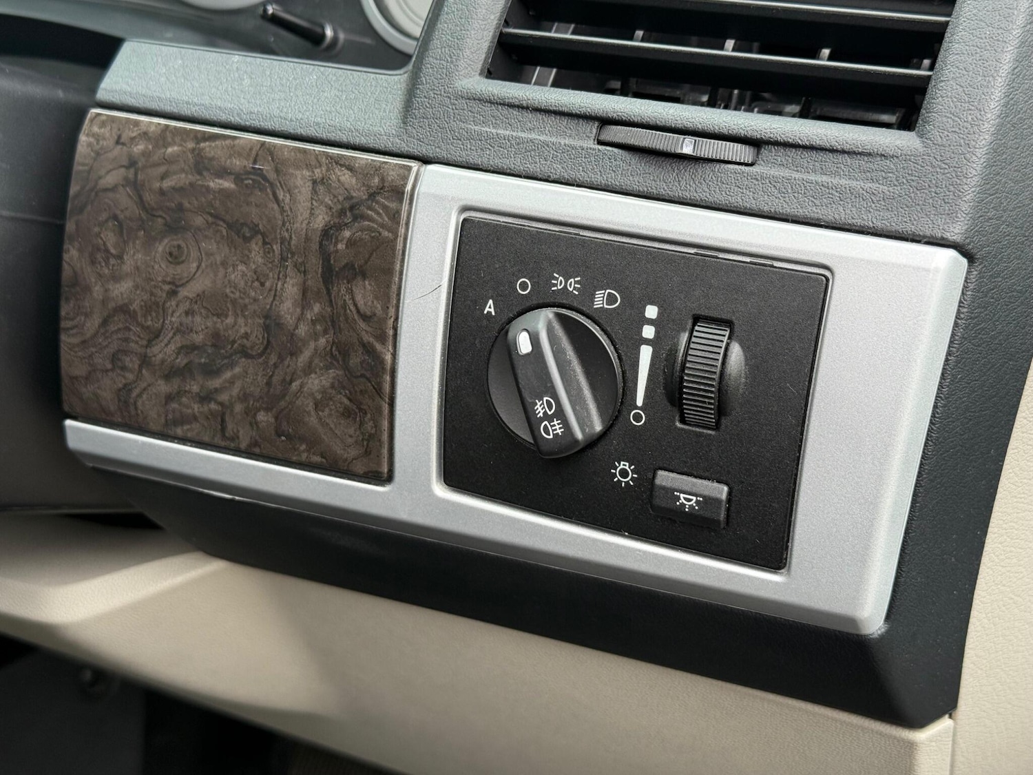 Used Chrysler Grand Voyager 2011 for sale - 77175244: Photo 14