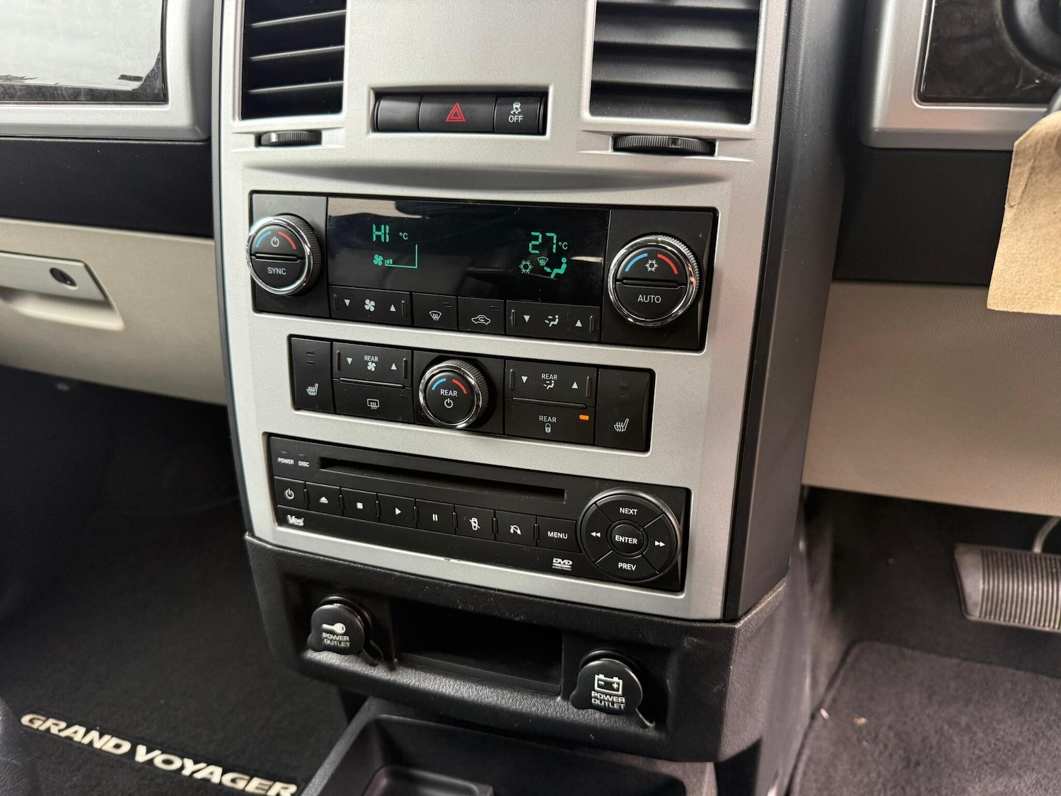 Used Chrysler Grand Voyager 2011 for sale - 77175244: Photo 16