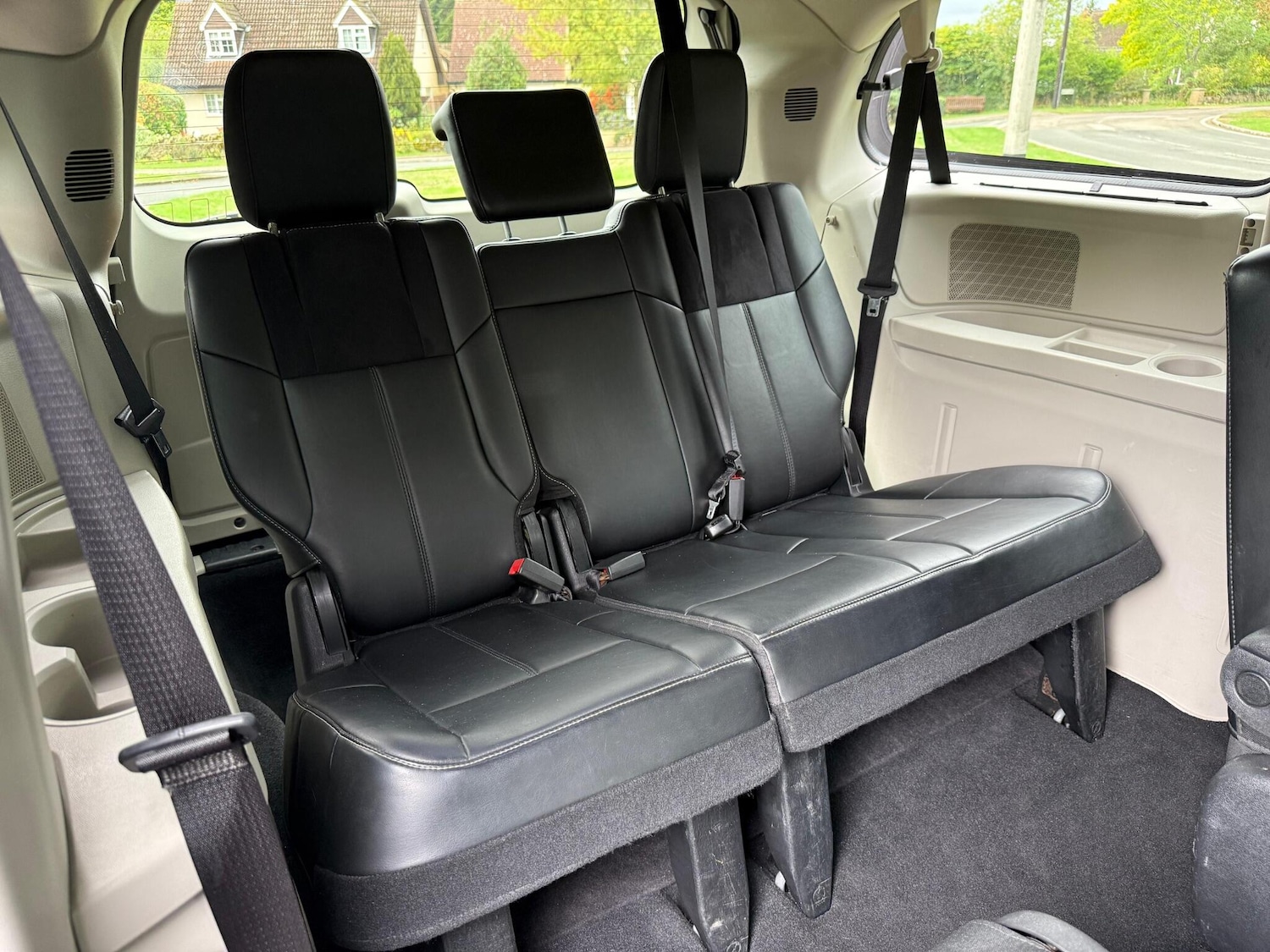 Used Chrysler Grand Voyager 2011 for sale - 77175244: Photo 28