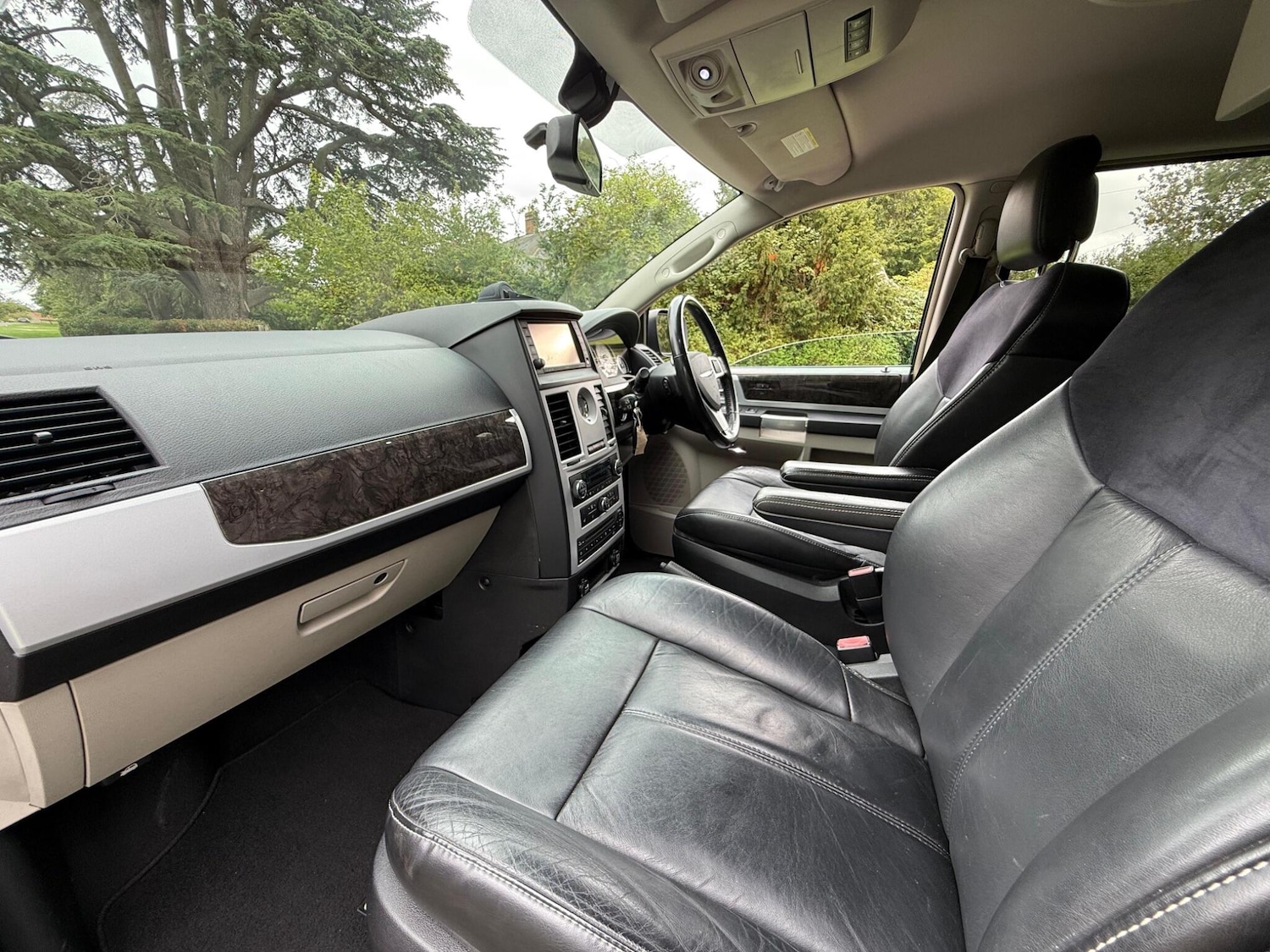 Used Chrysler Grand Voyager 2011 for sale - 77175244: Photo 42