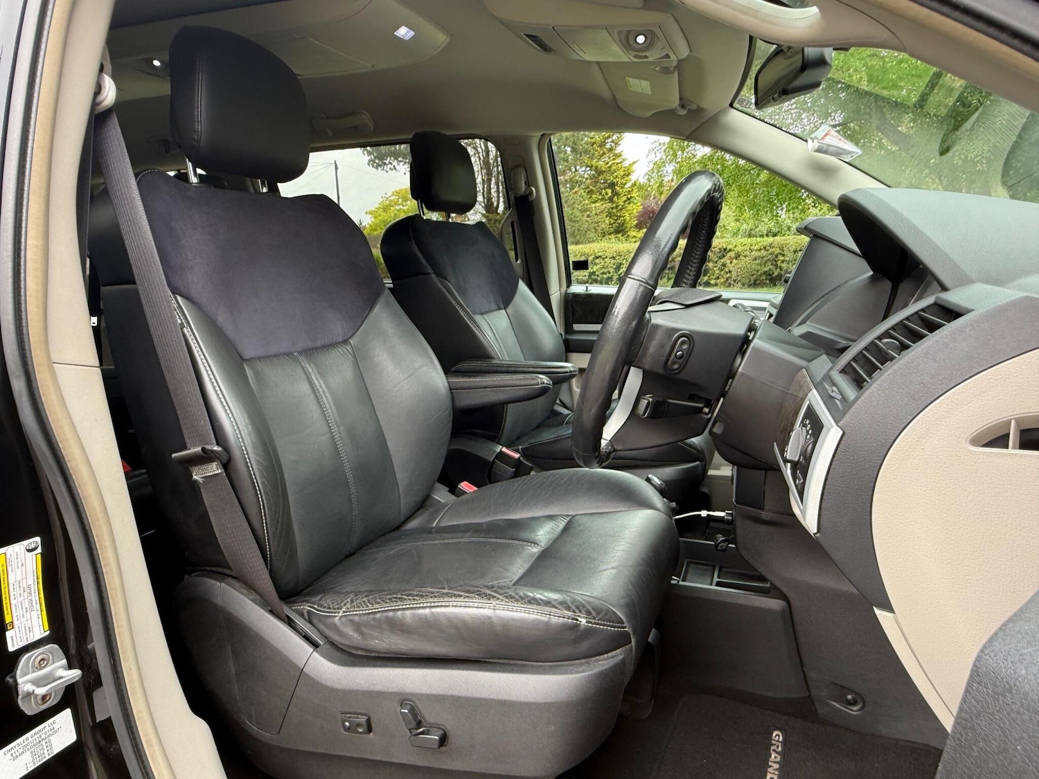 Used Chrysler Grand Voyager 2011 for sale - 77175244: Photo 9