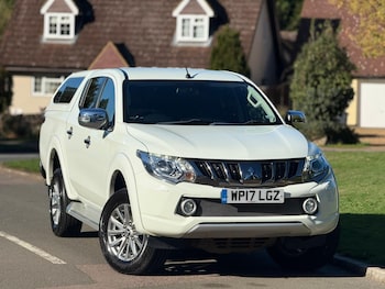 Used Mitsubishi L200 2017 for sale - 76060945: Photo