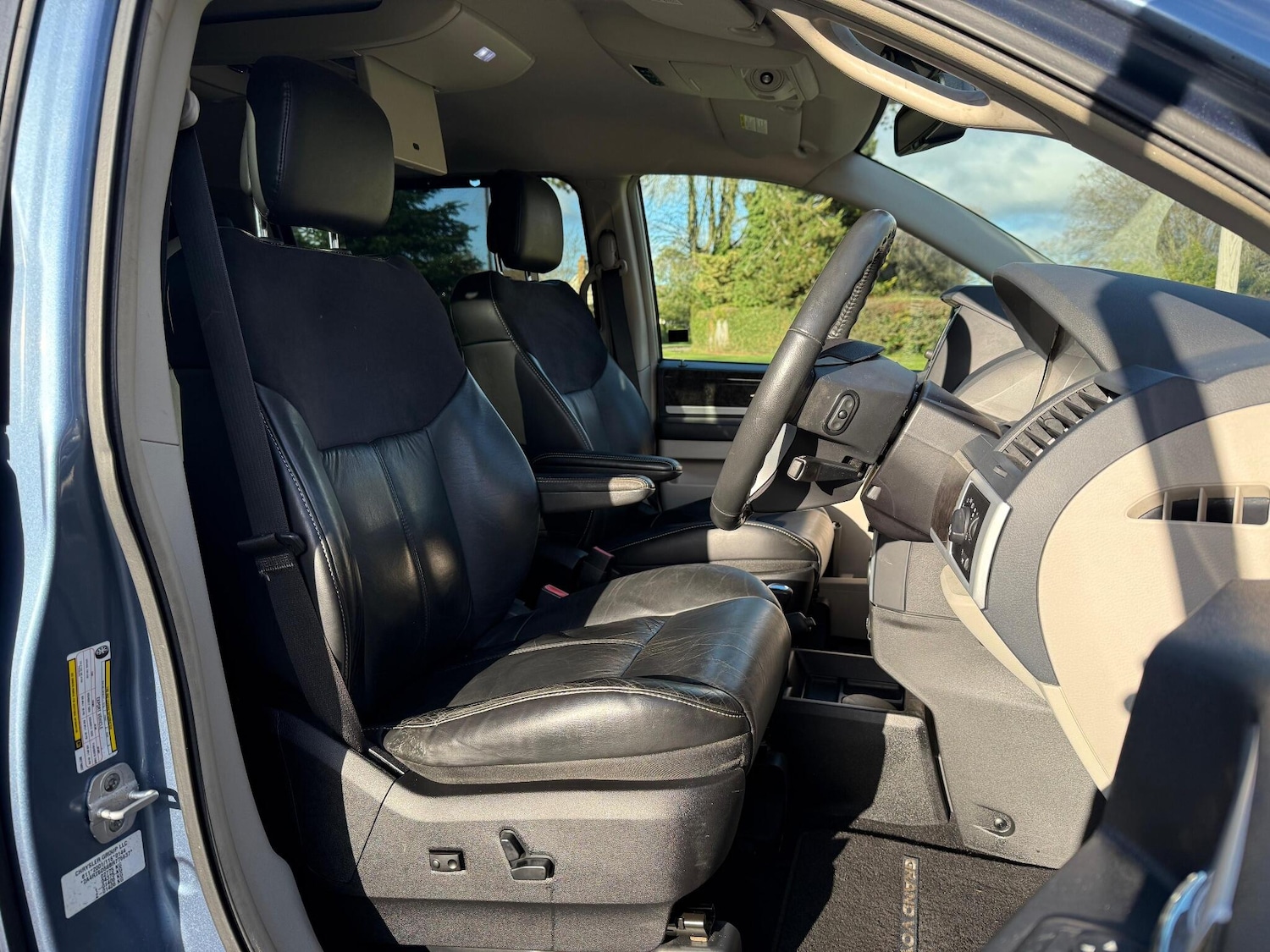 Used Chrysler Grand Voyager 2011 for sale - 76537931: Photo 12