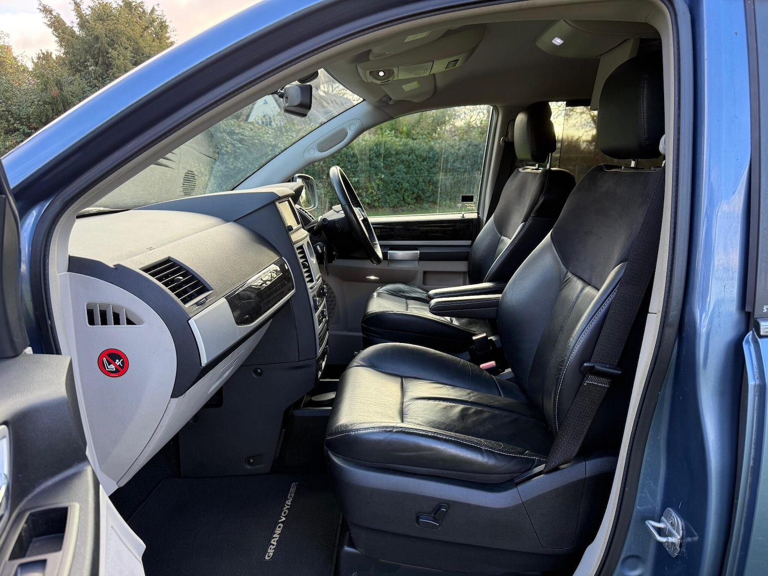 Used Chrysler Grand Voyager 2011 for sale - 76537931: Photo 15