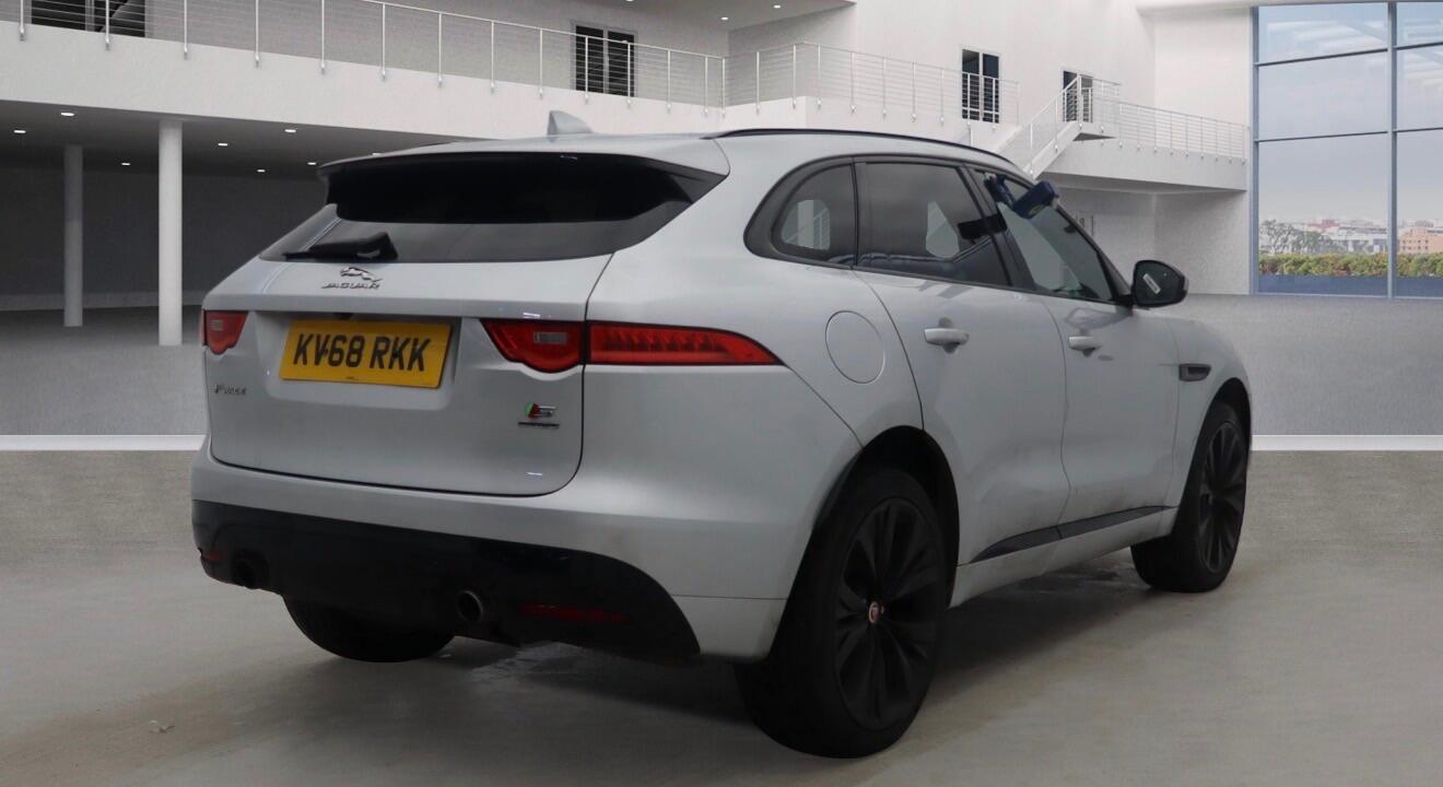 Used Jaguar F-Pace 2018 for sale - 77783355: Photo 3