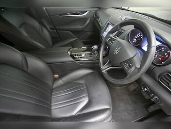 Used Maserati Levante 2018 for sale - 77882213: Photo