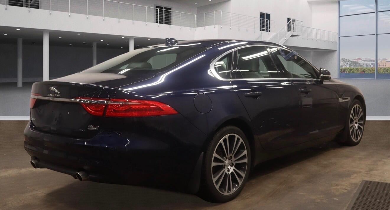 Used Jaguar XF 2018 for sale - 77883607: Photo 3