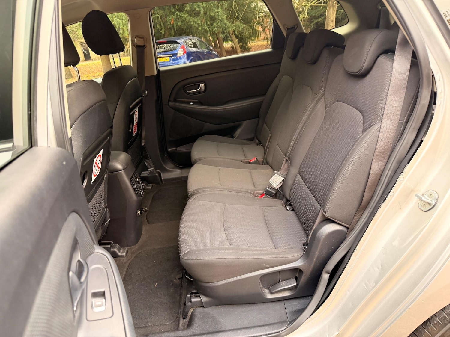 Used Kia Carens for sale - 76633347: Photo 13