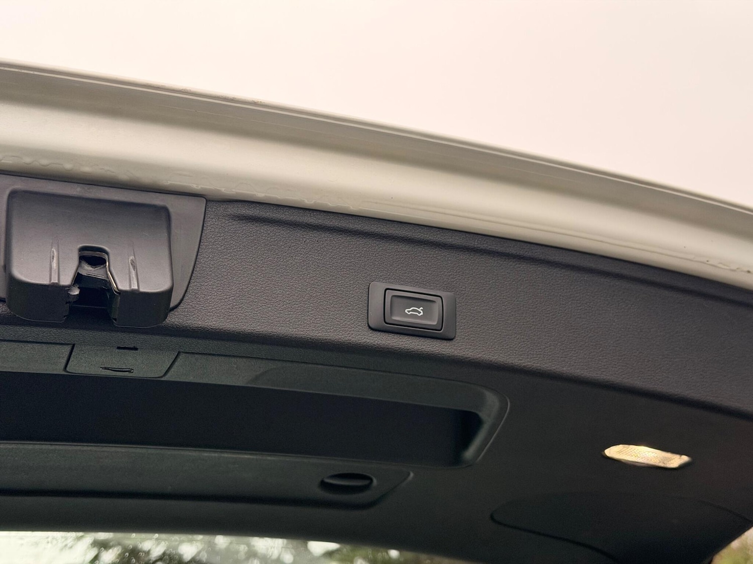 Used Audi A4 Avant 2016 for sale - 77156267: Photo 15