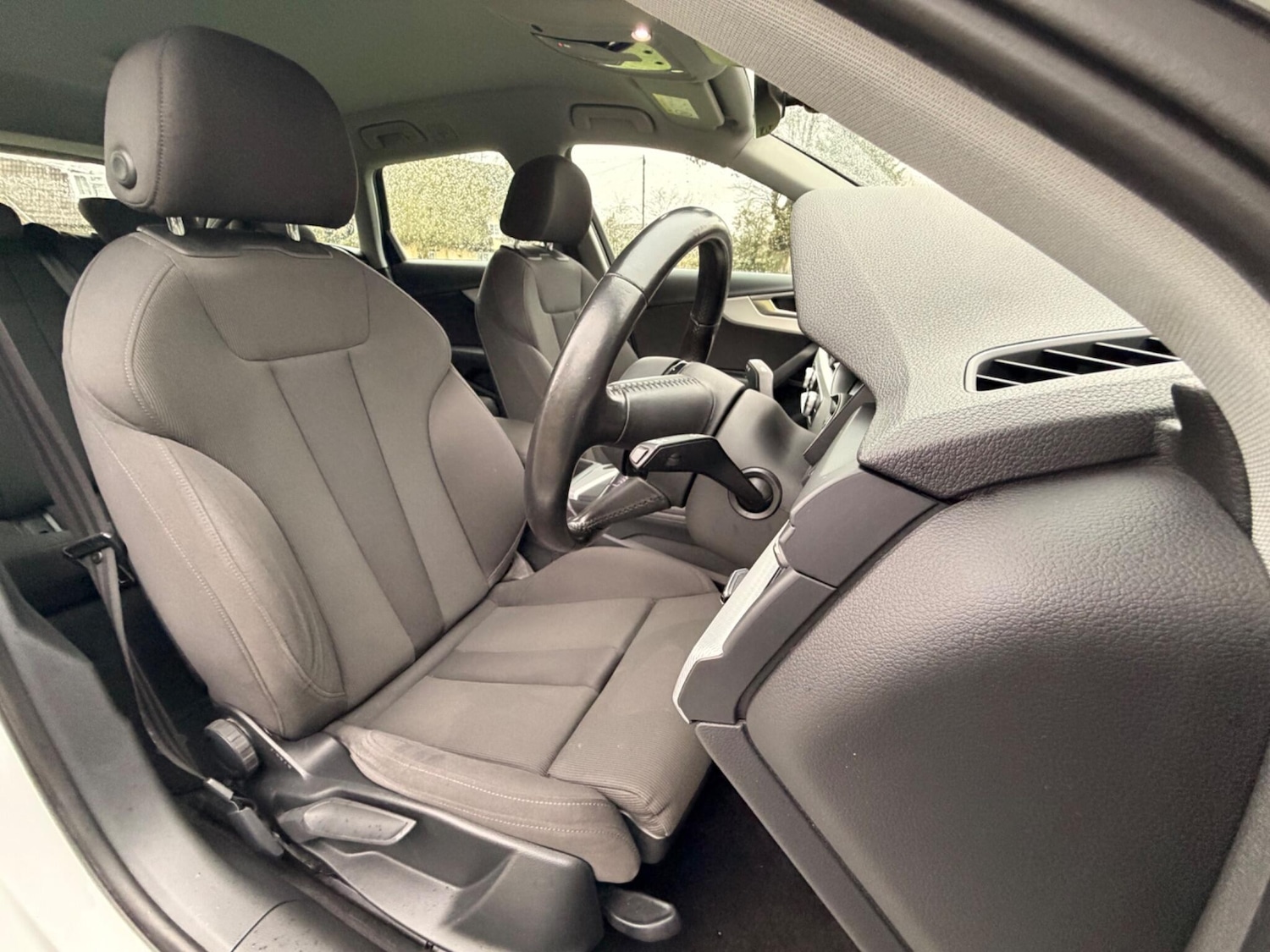 Used Audi A4 Avant 2016 for sale - 77156267: Photo 17