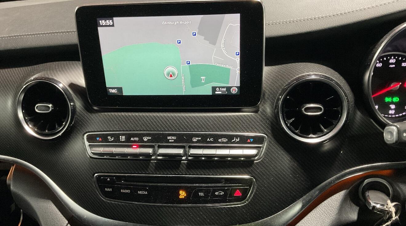 Used Mercedes-Benz V-Class 2019 for sale - 76975639: Photo 9